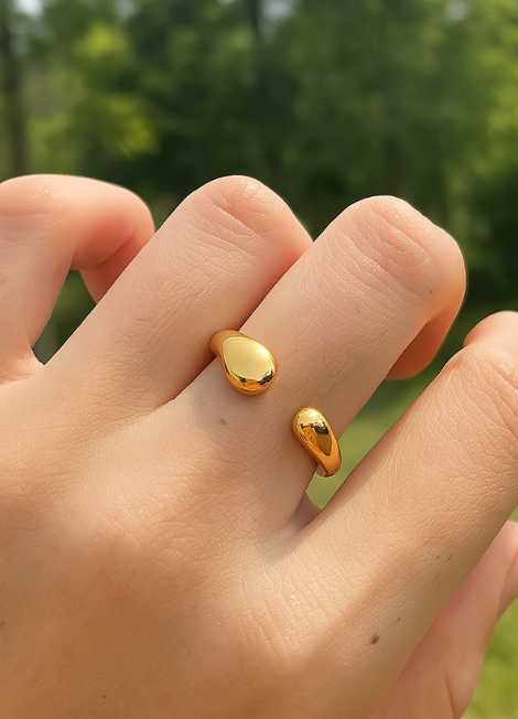 open ring hk, gold adjustable ring hong kong, olivia ring hk, 18k gold plated ring for women, minimalist ring hk, everyday ring hong kong, gift for her hk