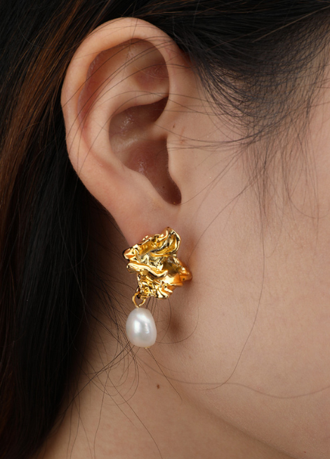 Nancy Nugget Pearl Earrings