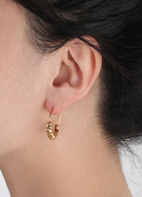 Nancy Nugget hoops in radiant 18K gold plating—bold yet timeless. Perfect for elevating any look, from casual days to elegant nights in Hong Kong.