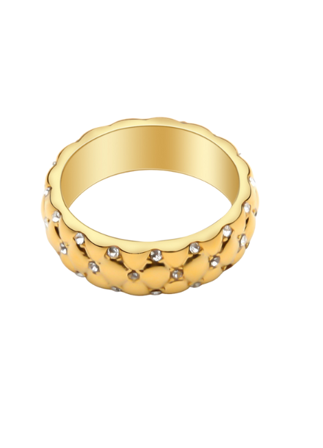 A bold, modern piece perfect for everyday sparkle in Hong Kong. Clean, elegant, timeless.