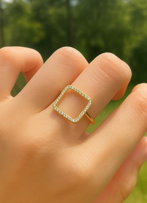 Riva Kite Ring – 18K Gold Plated Zirconia Circle Statement Ring for Women in Hong Kong