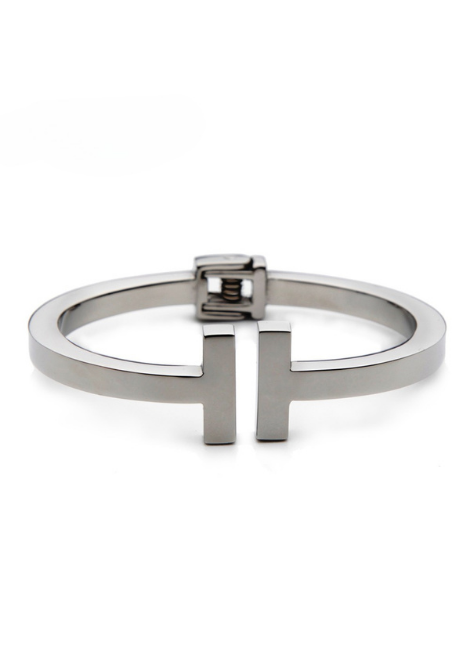 Tiffany_s-tie-bangle-oak_ash-jewellery-smycken-sweden-hongkong-shop-stockholm-3micron-apm-monaco-carolinesvedbom-oakandash-vouge-18karatgoldplated.151
