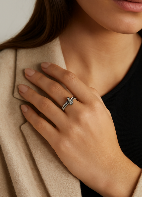 knot ring hk, silver ring hong kong, minimalist jewelry hk, symbolic ring for her hk, verity ring hk, silver plated ring hk, everyday ring hong kong, gift for her hk
